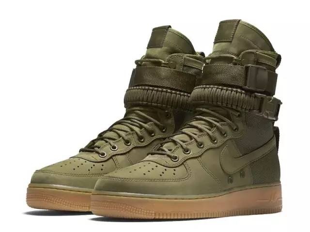 Special Field Air Force 1 [X. 2] - Cliquez sur l'image pour la fermer